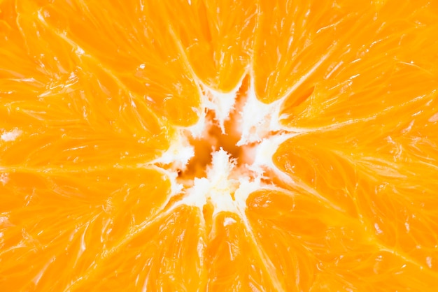 Крупным планом свежий апельсин