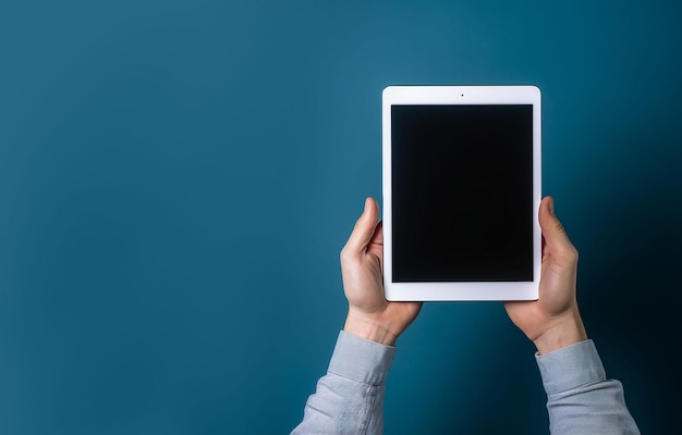 Free photo closeup hands holding tablet with empty screen