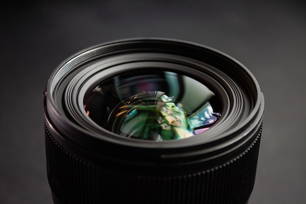 Free photo closeup shot of a black camera lens