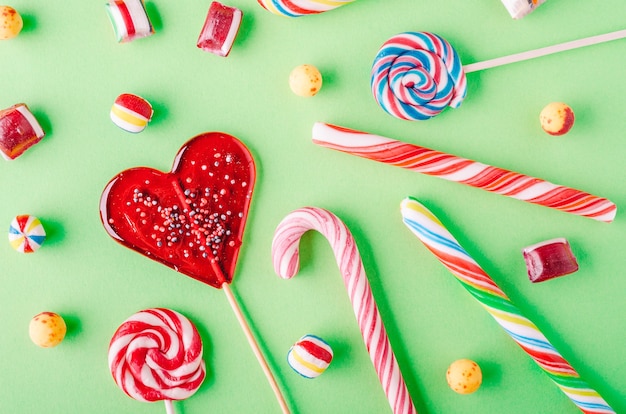 Free photo closeup shot of candy canes and other candies