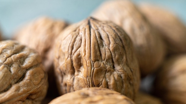 Free photo closeup shot of walnuts