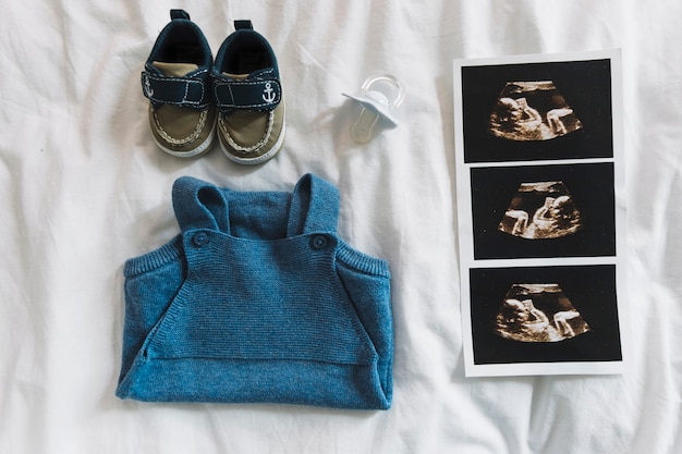 無料写真 赤ちゃんのための服の組成