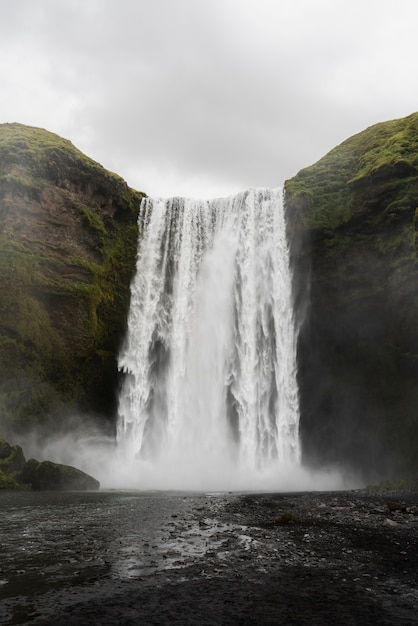 Waterfall Mountain Images - Free Download on Freepik