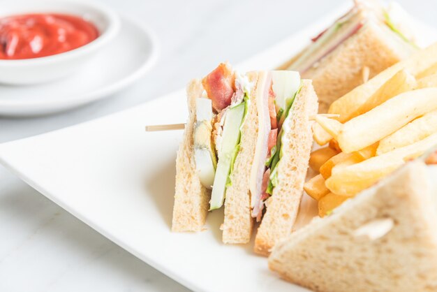 Club sandwiches