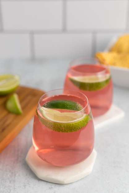 Cocktails with lime