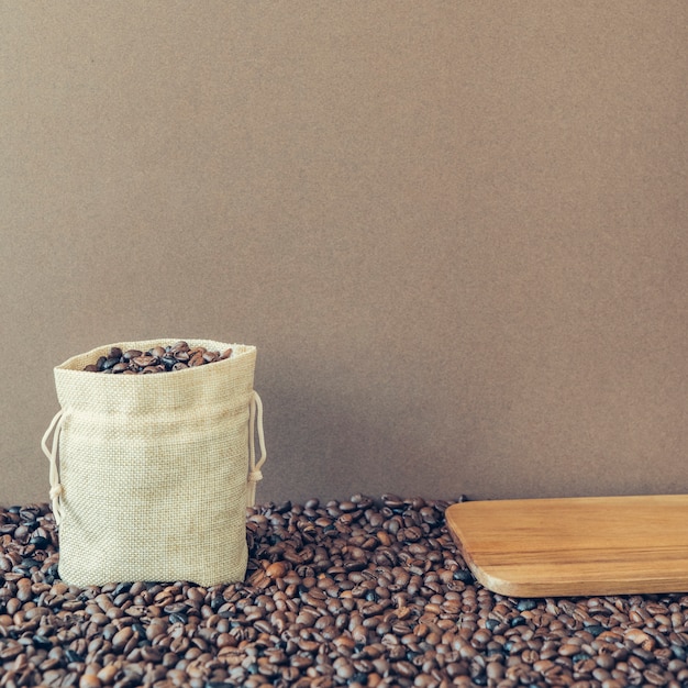 Coffee composition with bag and board