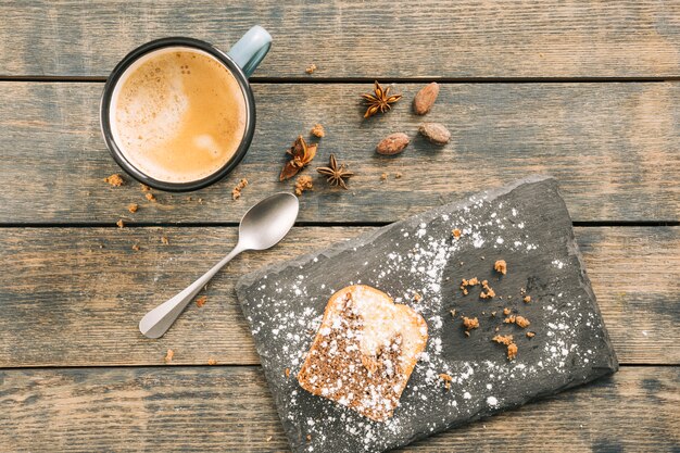 コーヒーのある静物