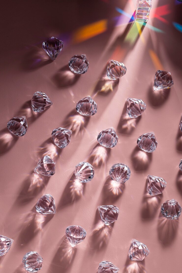 Exploring Diamond Substitutes: A Look into Alternatives in the Jewelry World