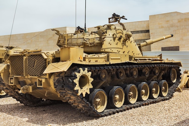 イスラエル​の​古い​戦車​と​装甲​車両​の​コレクション