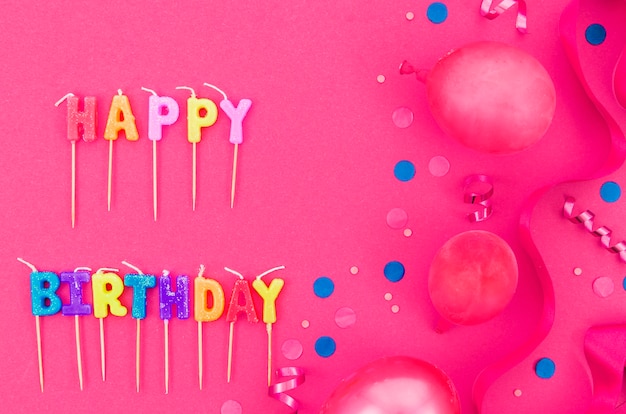 Бесплатное фото Разноцветные воздушные шары на день рождения