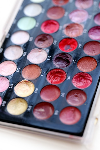 Free photo colorful cosmetic powders