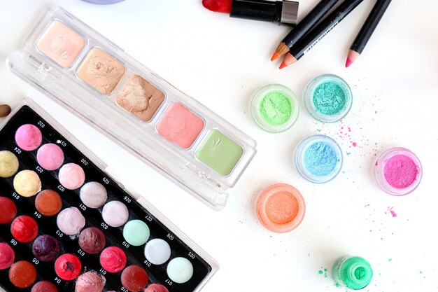 Colorful cosmetic powders