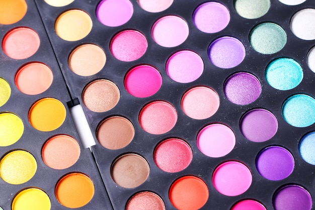 Free photo colorful eyeshadows