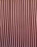 Free photo colorful pattern with red and pink stripes