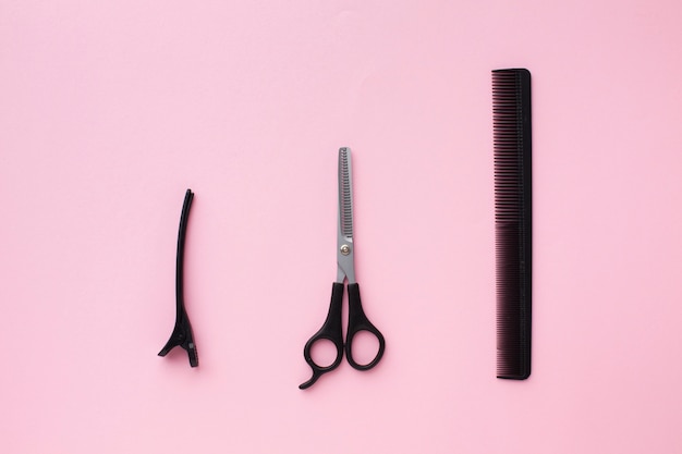 Comb and scissor top view