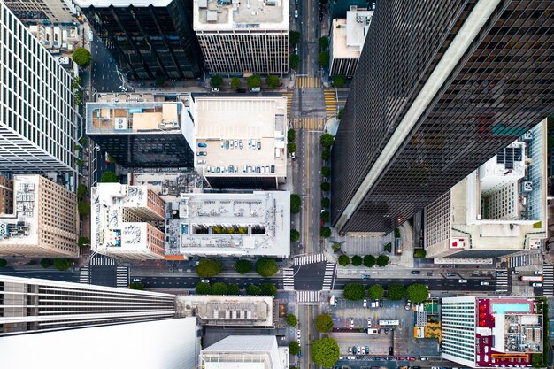 街並みの複雑な空中写真