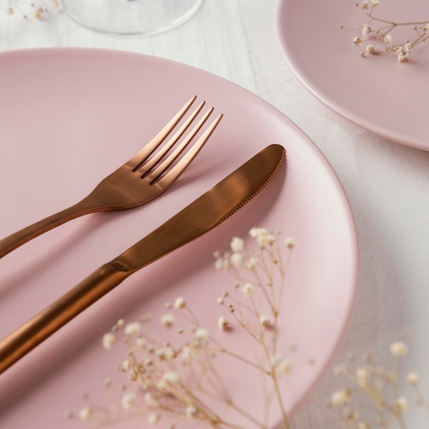 Free photo composition of beautiful tableware on the table