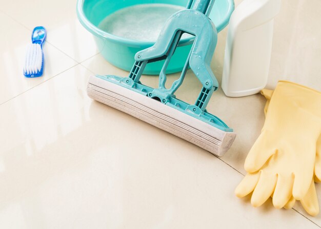 Composition of cleaning objects