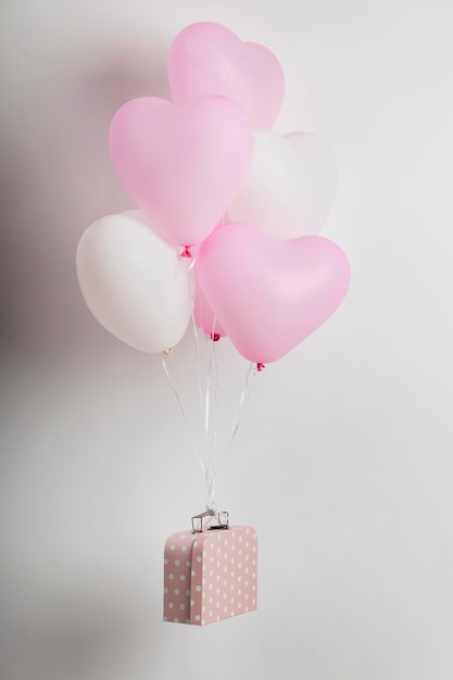Композиция из различных воздушных шаров на день рождения
