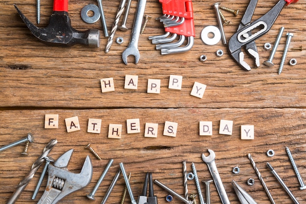 Foto gratuita composizione per la festa del papà