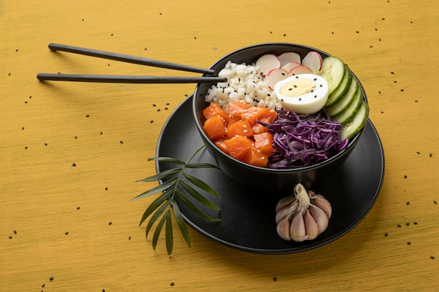 Free photo composition of hawaiian poke bowl