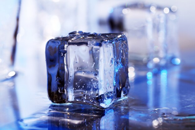 Composition of ice cubes