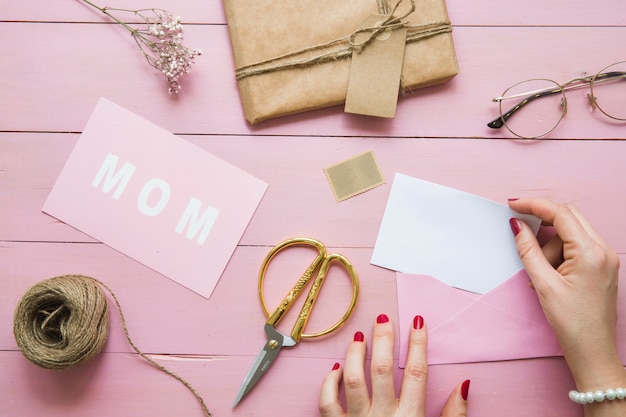 Foto gratuita composizione per la festa della mamma