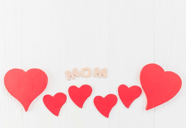 Composition of title Mom and hearts 