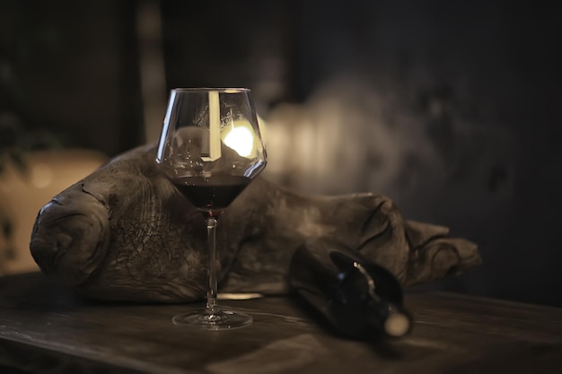 컨셉 알코올 글라스/아름다운 글라스, 숙성된 와인을 시음하는 와인 레스토랑