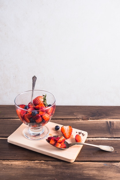 Free photo concept of delicious strawberry smoothie