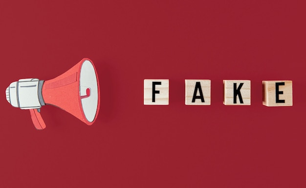 Foto gratuita concetto di fake news