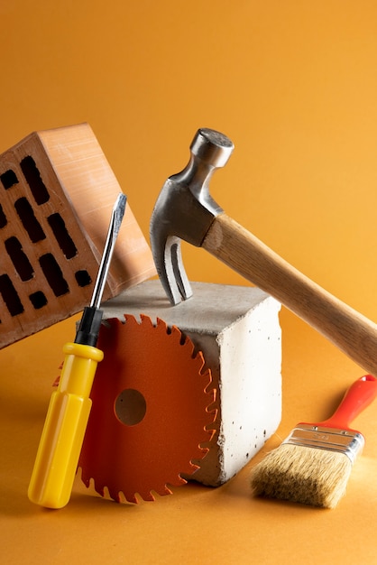 Free photo construction hammer indoors still life