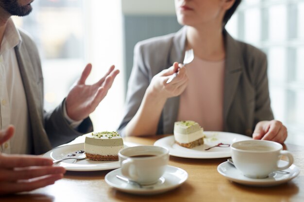 Conversation by dessert