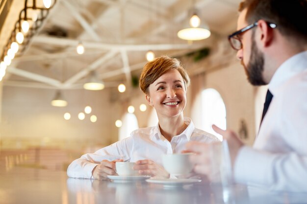 Conversation in cafe