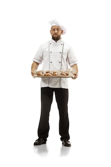 Плита, шеф-повар, пекарь в униформе на белом фоне, гурман.