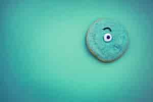 Free photo cookie with eye