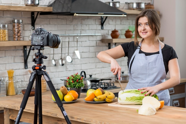 Cooking vlogger