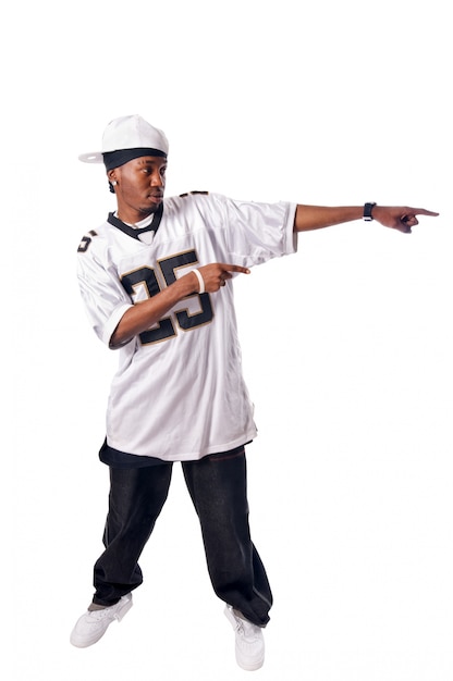 Холодный хип-хоп молодой человек на белом