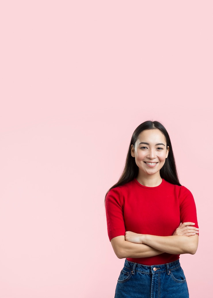 Free Photo copy-space female with arms crossed