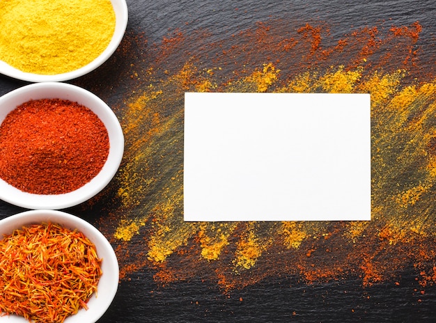 Free photo copy-space with spices powder