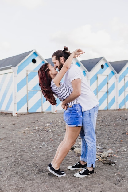 Foto gratuita concetto di coppia e spiaggia