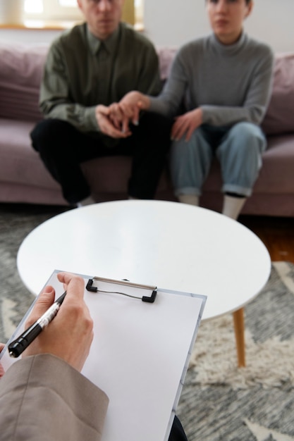 Free photo couple doing family therapy