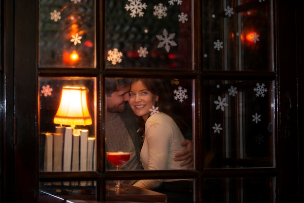 Free photo couple having fun at night