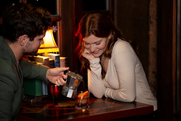 Free photo couple having fun at night