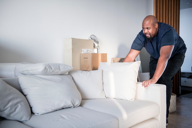 Free photo couple moving into new house