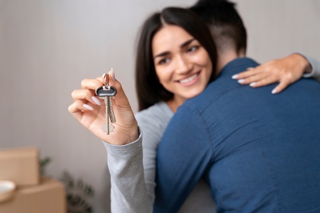 Free photo couple moving in their new home
