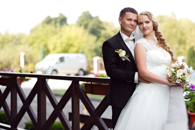 Couple photo shoot at the wedding day