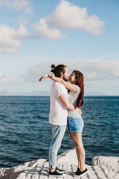 Free photo couple at the sea