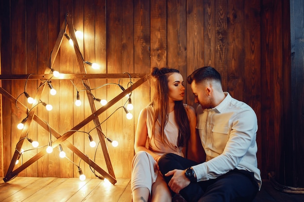 Free photo couple in studio