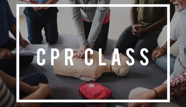 CPRトレーニングデモンストレーションクラス緊急救助